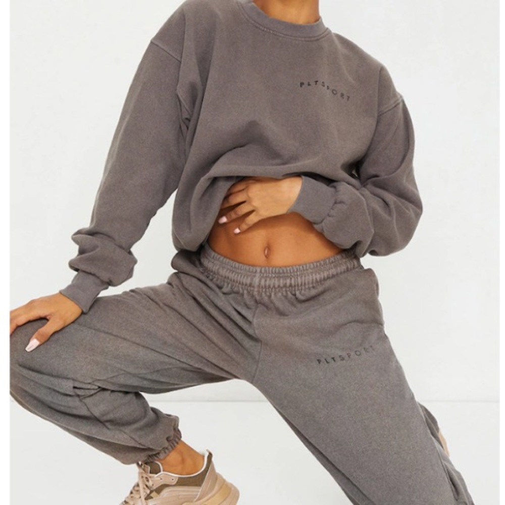 BRAND NEW PrettyLittleThing Sport Sweatsuit Set- S